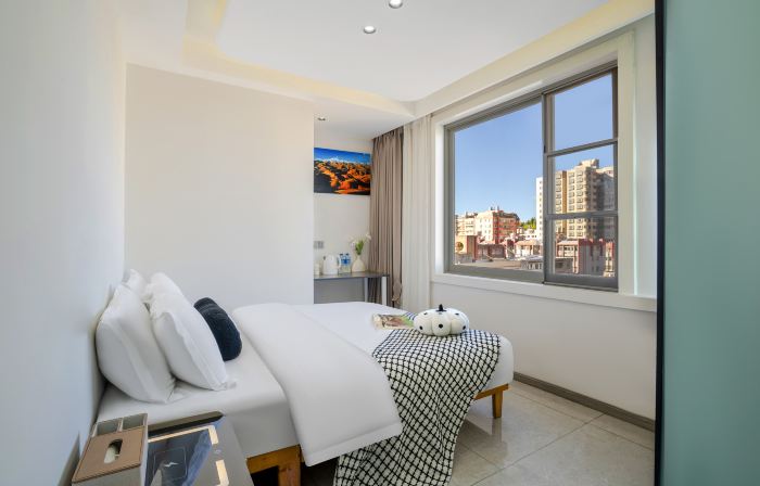 Jiuxi · Scandinavia Audiovisual Boutique Stay (Cuihu Nanping Pedestrian Street)