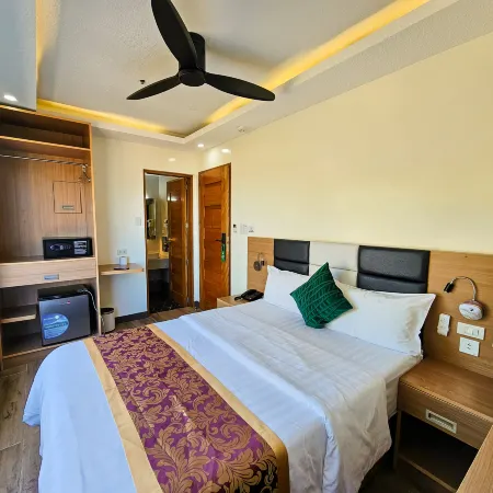SERENITY BEACH HOTEL