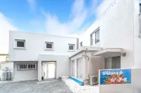 Shirahama White Beach House - Self Check-In Only Hotels in 