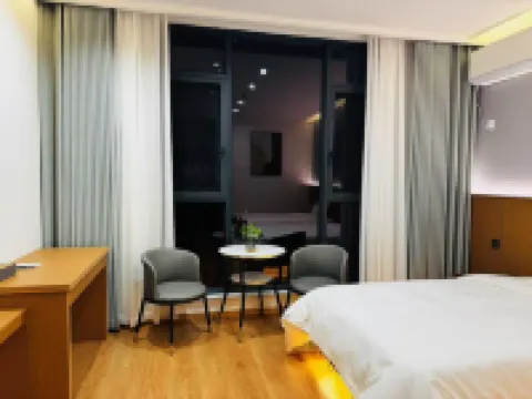 Yinhe Boutique Stay (Lushan Donglin Dafu Southeast Gate)