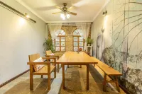 Mia Villa Hotel（Beihai Yintan Store）