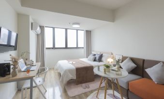 CJIA Apartment (Zhongxing Road Subway Station Branch Shanghai)
