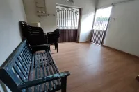 Lumut Villa Inn