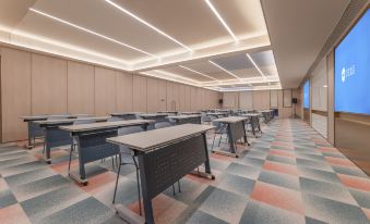 HanTing Hotel (Wuhu Nanling County Binhe Park)