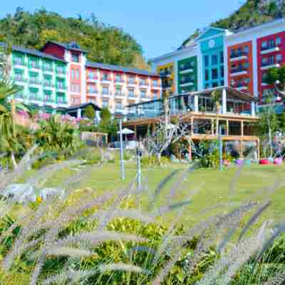 The May Legend Catba Hotel Exterior