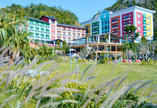 2. 깟바 아일랜드 ..