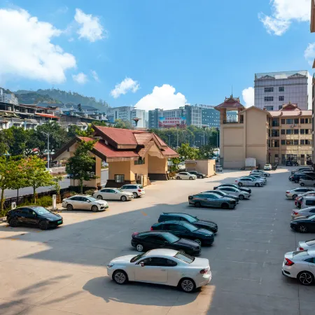 Borrman Hotel (Pingxiang Youyiguan Avenue Government Service Center)