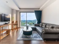 The Blue Mavi Hotel Отели рядом с достопримечательностью «Ват-Чалонг»