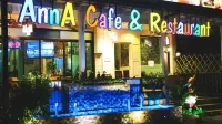 Aiyaree Place Hotel - bar
