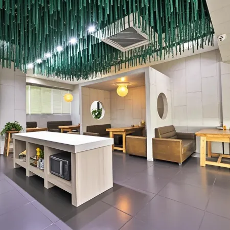 Lanxi Hotel (Yanji Yanbian University Department Store)