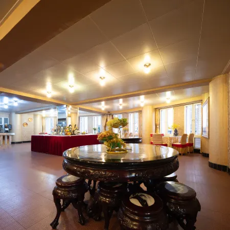 Yuxi Longma Express Hotel