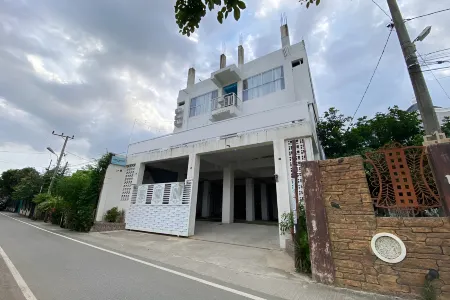 Ranls Dream Syari'ah Banda Aceh Отели рядом с достопримечательностью «Ulee Lheue Beach»