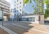 B&B HOTEL ในฮอเทล Lyon Centre Monplaisir โรงแรมใกล้Place Louis Pradel