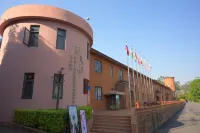 弥勒東風韻藝術中国式旅館（東風韻観光地） 東風韻半島パークカヤック基地周辺のホテル