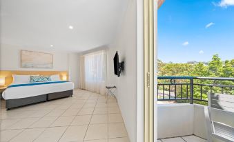 Terrigal Sails Serviced Apartments
