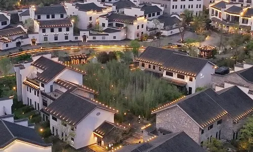 Savile Taoyuan Mountain Residence Hotel (Wugongshan Visitor Center)