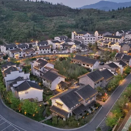 Wugongshan Savile Taoyuan Mountain Residence Hotel (Wugongshan Tourist Center)