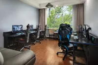 Whale Time E-Sports Hotel