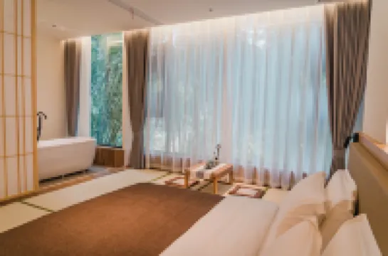 Leshan Zhuyu Hidden Luxury · Mountain View Designer Hotel