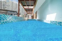 Coastal Line Sea View Holiday Villa (Poly Jinting Bay Tourist Resort, Shanwei) - مسبح خاص