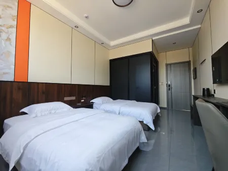 Shanshui Yijia Hotel Отели рядом с достопримечательностью «Tomb of Weizi»