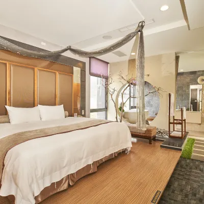 HOFI VILLA Отели рядом с достопримечательностью «Пляж для купания Тоучэн»