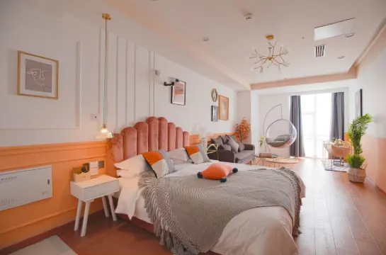 Ethereal Liangchen Meiwu Apartment (Suzhou Railway Station Pingjiang Wanda Plaza)