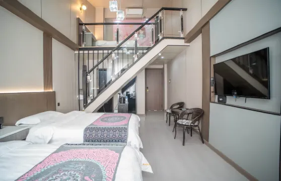 七彩丹霞彩虹灣酒店