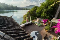 Tengchong Xin'an Lake View Hot Spring Inn (Heshun Ancient Town Branch) - ที่มีบาร์