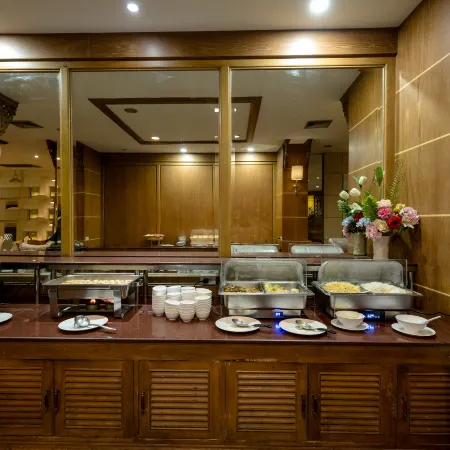 Dhevaraj Hotel