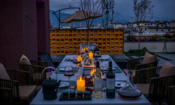 Lijiang DETING GARDEN HOTEL