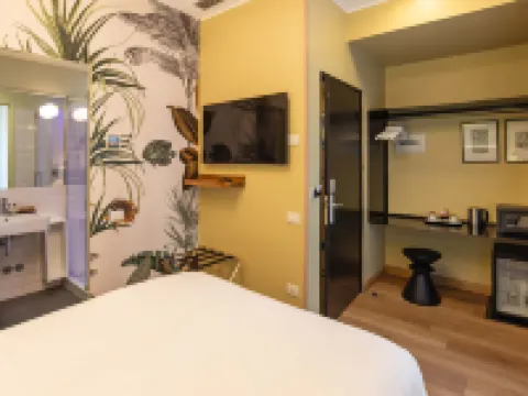 Hotel Elite Hotels near Trevi Fountain