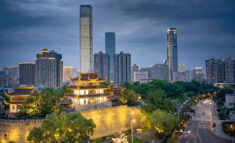 James Joyce Coffetel (Longshan Fifth Avenue Subway Station Store in Yiyang Hospital, Changsha)