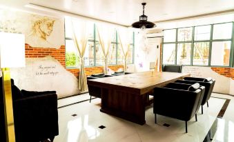 RQ Bangkok Sukhumvit 107 by Collection O