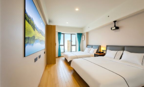 Boke Metropolitan IMAX Grand Cinema Hotel (Zhongshan Square Subway Station)