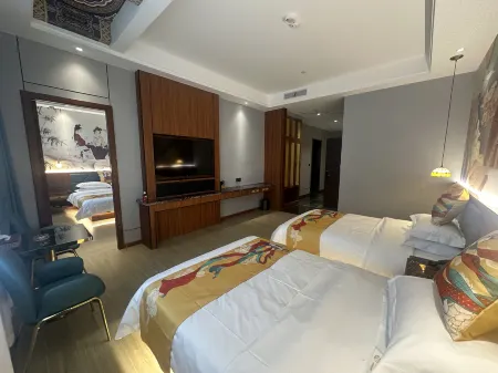 Wutongli Homestay Отели рядом с достопримечательностью «Thousand-Buddha Cave»