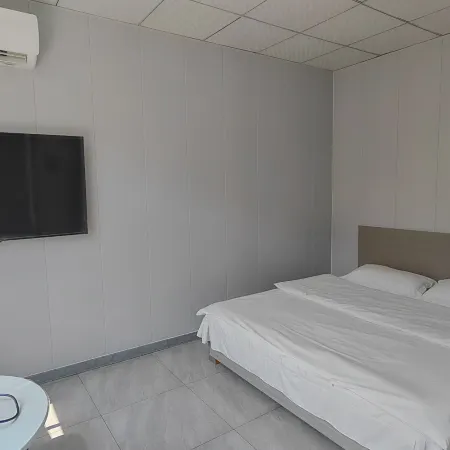 Penglaiju Warm Theme Hotel