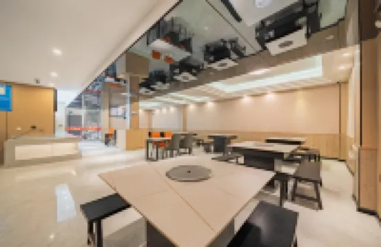 โรงแรมซินเยว่เฟิงจิง (จิ่วจ้ายโกว วัลเลย์ ซีนิกแอนด์ฮิสทอริกอินเทอเรสต์แอเรีย ซีนิกสปอต)