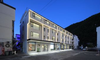 Kaiman International Hotel (Tangkou Store of the Interchange Center of Mount Huangshan Scenic Area)