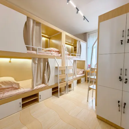 Qizhi youth hotel