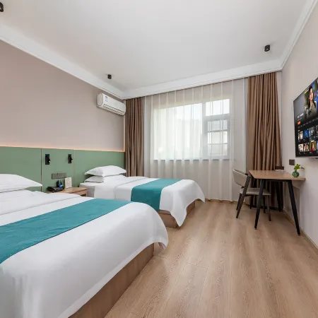 Saturday Hotel (Xuchang Pang Donglai Life Plaza)
