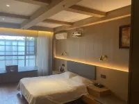 Magic Cube Gray Whale Intelligent Hotel