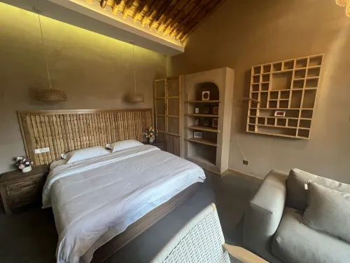 Longzhushan Xingkong Suji Homestay