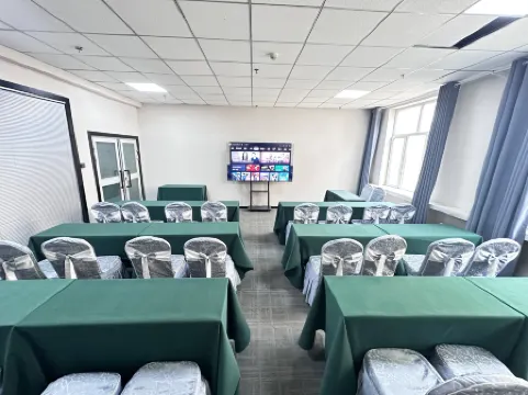 Jinzhugang Hotel Urumqi Отели рядом со станцией Wulumuqi South Railway Station