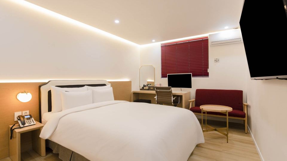 Brown-Dot Hotel Namchuncheon