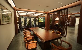 Millennium City Park West Garden No. 3 Homestay (Wansui Mountain Wuxia City)