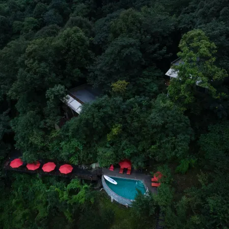 YuanYuanXiang Forest Retreat