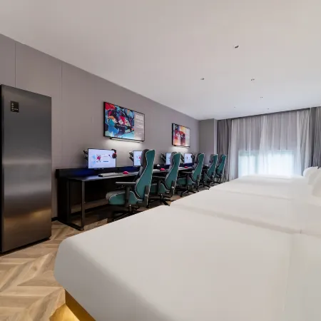 WANYOO Esports Hotel (Shanghai Baoshan Tonghe Xincun Subway Station Branch) Отели рядом с достопримечательностью «Шанхай коммуникейшенс Политекник»