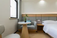 Zhoushan Huayi Holiday Hotel - balkon