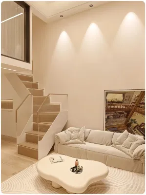 雲汐雅舍loft影音公寓（南昌西站禮莊山地鐵站店） 南昌工學院附近的飯店